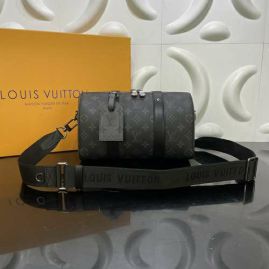Picture of LV Mens Bags _SKUfw104292872fw